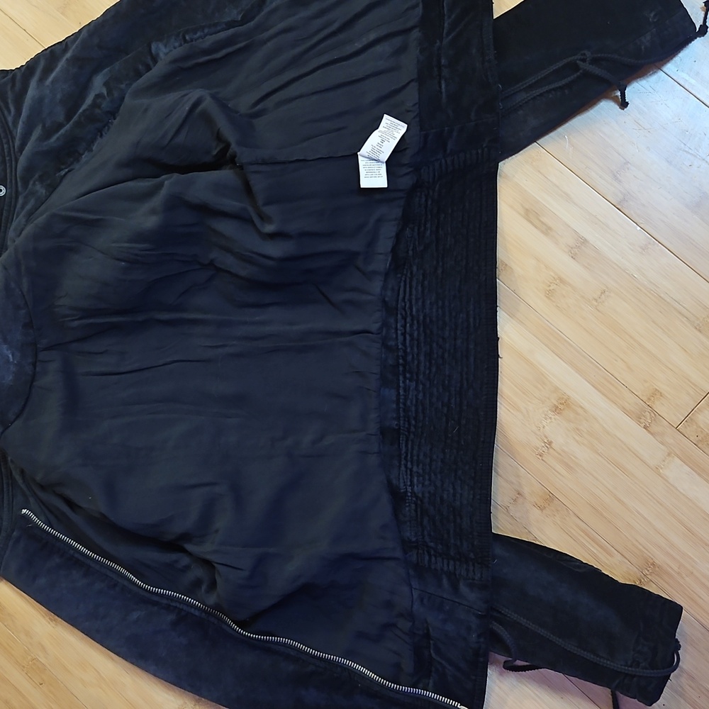 Free Peopke Black Velvet Jacket - Picture 13 of 14